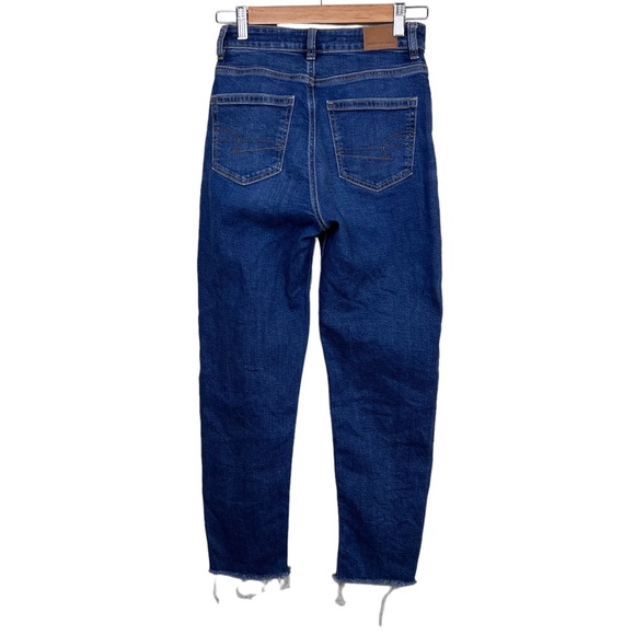 American Eagle Mom Jean High Waist Straight Leg
Stretch Raw Hem Cropped Jeans 0 - Picture 2 of 7